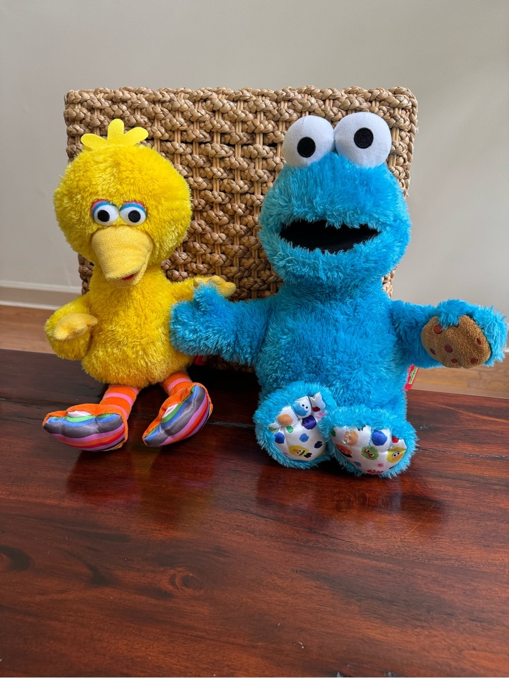 2019 Isaac Mizrahi Sesame Street Big Bird 15” & Cookie Monster 15” Sparkly Plush